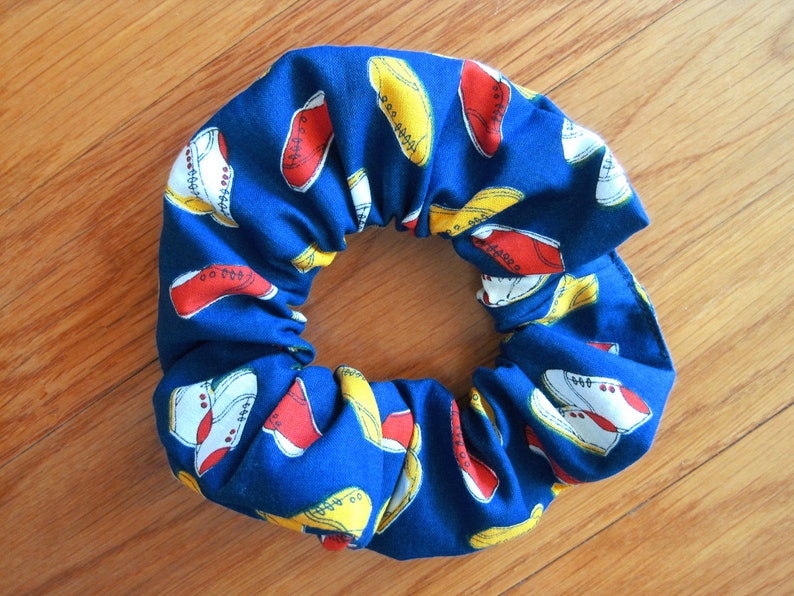 Sports Footwear Scrunchies Red Yellow White Sneakers BLUE 100% image 0