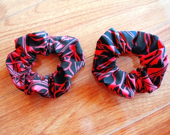 Tribal Scrunchies SET of 2 Polynesian Dark Red with Black Samoan Tattoo Monstera Leaves Flowers POLY-COTTON Ponytail Hair Holders Beach Gift