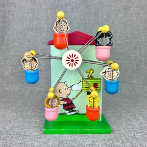 Vintage 70's Schmid Peanuts Ferris Wheel Musical Bank - Etsy