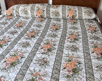Vintage 70’s Boho Floral Quilted Queen Bedspread