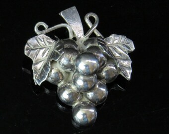 Vintage Sterling Silver Grape Cluster Pin Brooch Pendant Taxco