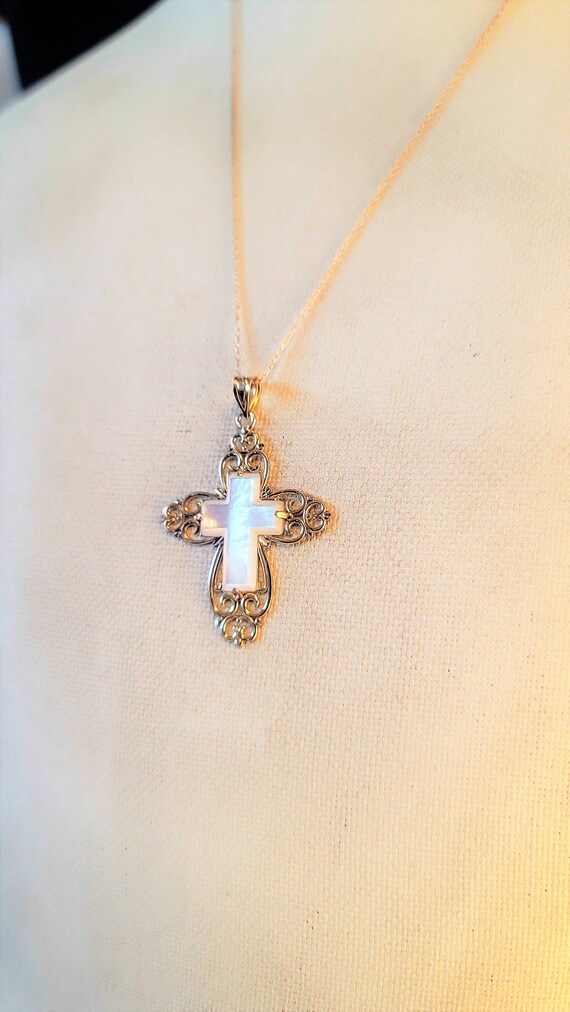 10kt Filigree Yellow Gold Mother of Pearl Vintage Cross Gold - Etsy