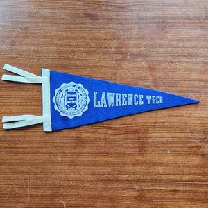 Vintage Felt Pennant - Lawrence Technological University Blue Devils