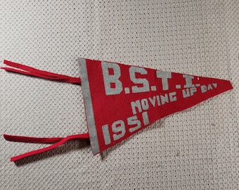 Wimpel aus der Serie Wimpel der Buffalo State Universität 1951