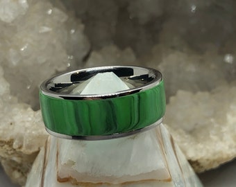 Surgical steel and marbled polymer clay ring (size 9 Green)