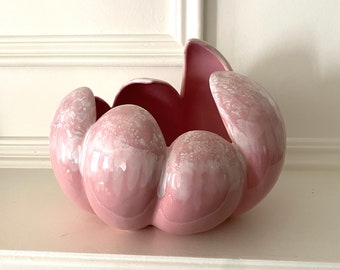 Vintage Art Ceramic Pink Scalloped Shell Mollusk Shaped Art Ceramic Vase Colloma Canadian Ceramics