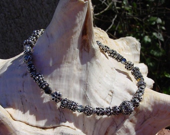 Bali-sterlingzilver, gepolijst sterlingzilver en armbanden met Swarovski-kristalkralen, sterlingzilveren armband met kralen, Swarovski-kristallen