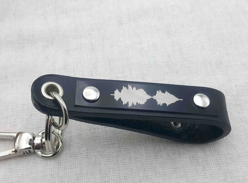 Custom Engraved Leather Keychain Custom Soundwave Keychain Voice Message Sound Wave Gift 3rd Anniversary Gift for Him