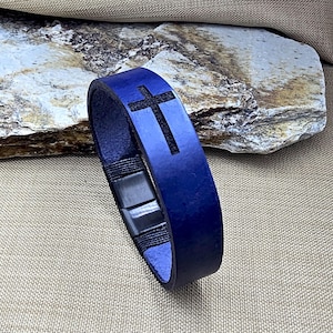 Kreuz Armband für Männer - Gravierte versteckte Botschaft, christliches Geschenk, Bibelvers, religiöser Schmuck, christliche Hochzeitsgeschenke