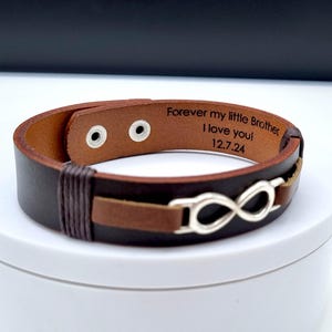 Gepersonaliseerde oneindigheidsarmband voor heren, vriendschapsarmband, op maat gegraveerde leren armband, valentijnscadeau vriendje voor hem