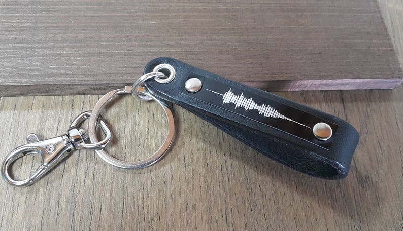 Custom Engraved Leather Keychain Custom Soundwave Keychain Voice Message Sound Wave Gift 3rd Anniversary Gift for Him
