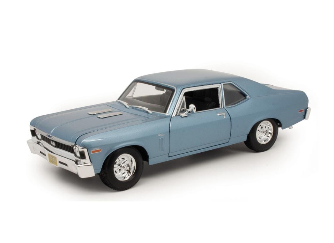 792 Chevy Nova Fotos de stock - Fotos libres de regalías de Dreamstime, image size:1126x820