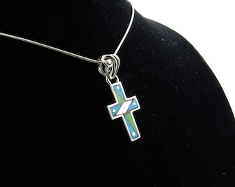 Pendente a croce in argento sterling con intarsio a mosaico di pietre preziose, unico nel suo genere