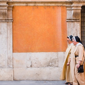 Religious Print, Catholic Photo, Rome Nun Print, Nuns Print, Italy Photography, Italy Print, Unique Gift, Italy Wall Art, Rome Street Photo image 3