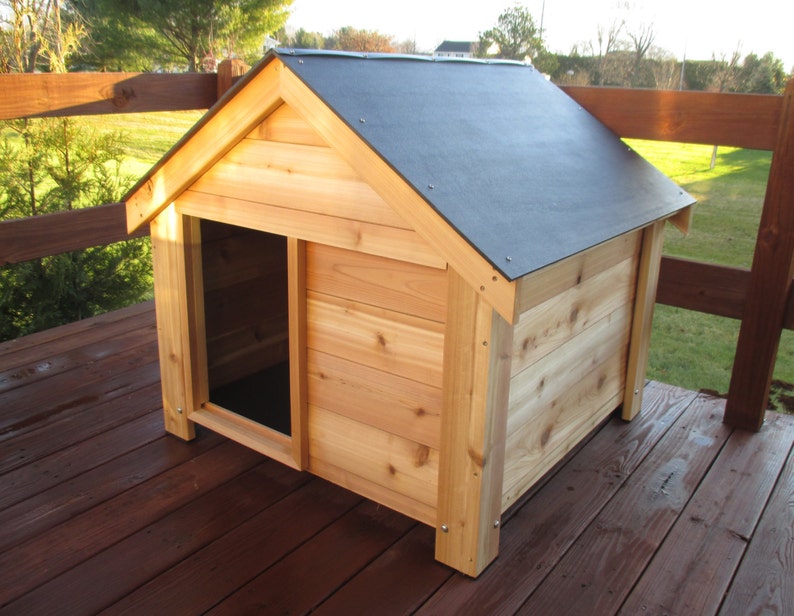 The Ultimate Cedar Dog House Free Shipping US48 image 1