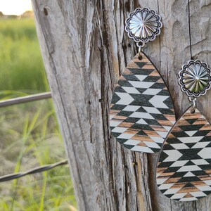 Boucles d’oreilles concho aztèques occidentales en bois