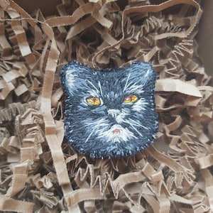 Black angry cat embroidered brooch
