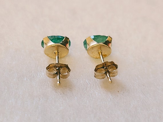 Very cute antique emerald earrings 14k yellow gold - image 3