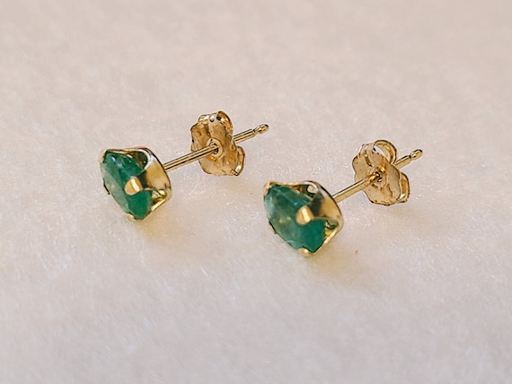 Very cute antique emerald earrings 14k yellow gold - image 2