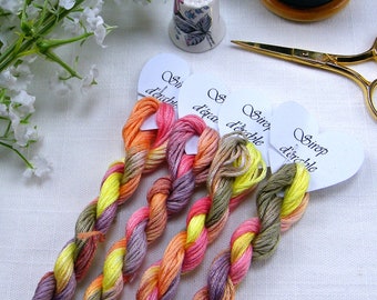 128 - Sirop d'erable (xarope de bordo), novelo de algodão trançado variegado tingido à mão em uma linda combinação de cores.