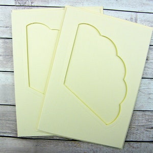 Paquete de 2 tarjetas Fan Aperture y sobres. Tarjeta de apertura en abanico de 2 pliegues con sobre en 3 colores. Tarjeta artesanal. Tarjeta de punto de cruz.
