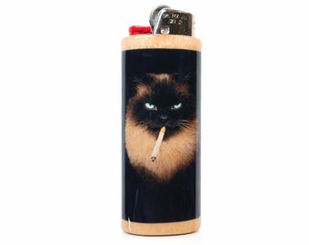 Étui à briquet en bois chat siamois fumeur chat drôle manches Bic fait main nouveauté support EDC cadeau unique pour les amoureux des chats