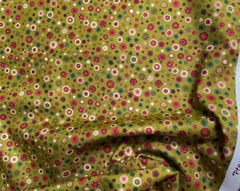 PennyBerry Farm  2020  66  Medium Green Circles Red   Kim Diehl  for Henry Glass Fabrics