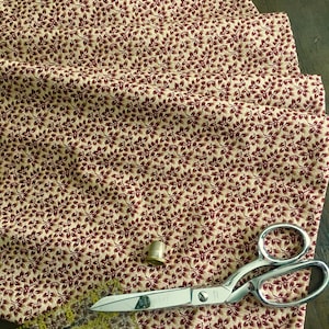 Spirit of America - 8861 - 48 Leaf Sprigs  Cream/Red  Henry Glass Fabrics