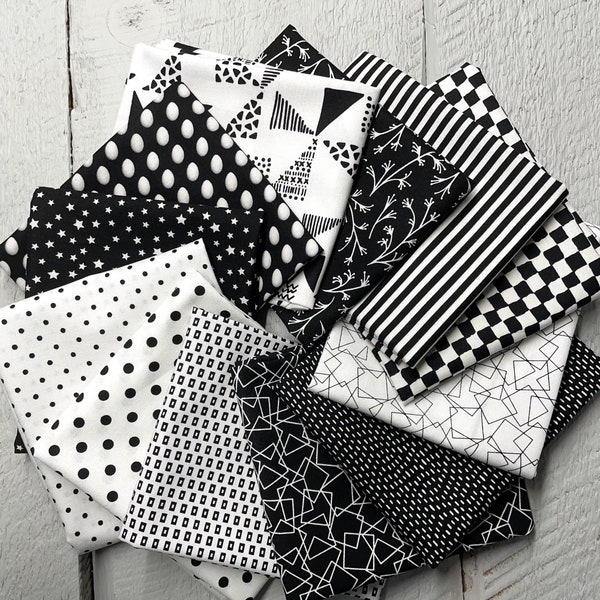 Black White Fat Quarter Bundle of 12   Variety  Fabrics