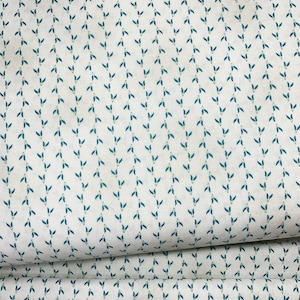 Far Horizons 1731-1  Leaf Berry Cream/ Navy  David Schulz  for Henry Glass Fabrics