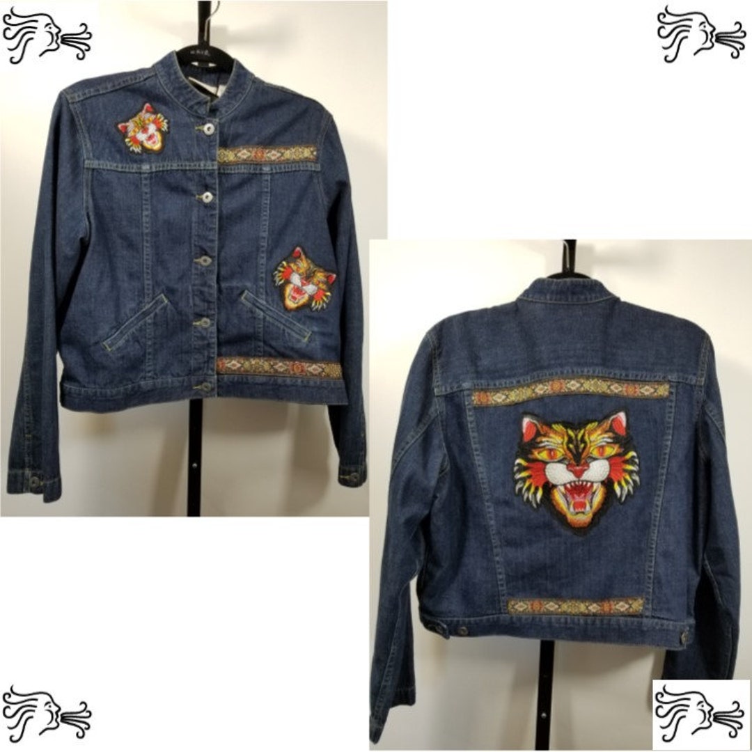Women Liz Claiborne Tiger Patch Blue Jean Jacket Size L Blue - Main Image