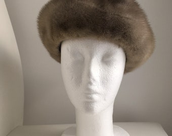 Vintage Mink Fur Hat 1970's, Light Gray Mink Fur Hat from 70', Gray Retro Mink Women's Beret, Vintage Mink Hat, Size 56 cm