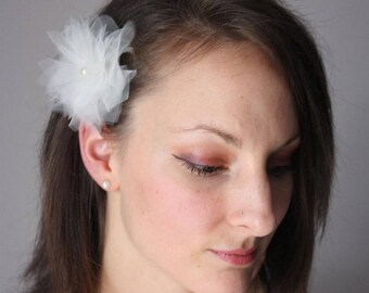off white flower bridal hair ornament