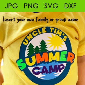 Prepare-se para acampar no verão! Insira seu próprio nome de família ou grupo. Download instantâneo. Corte arquivos para Cricut ou Silhouette.