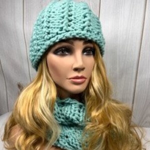 Aqua Hat and Cowl Set