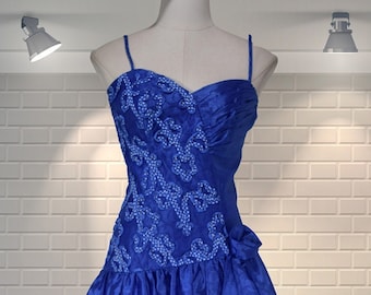 AMAZING Original Vintage 1980s Blue Ribbon Trim Sweetheart Bodice Disco Party Staggered Hem Dress UK 6