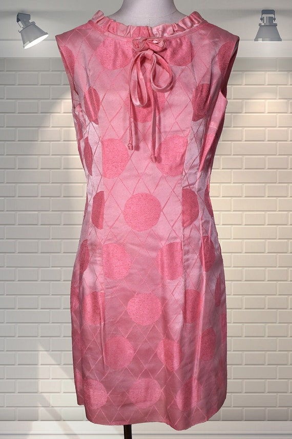 Vintage 1960s Raw Silk Op Art Pattern Shift Dress… - image 1