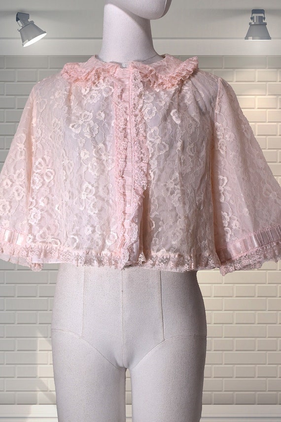 Vintage 1960s Pretty Pale Pink Layered Nylon Bed J