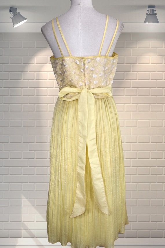 Totally 1980s Vintage Pretty Strappy Summer Party… - image 3