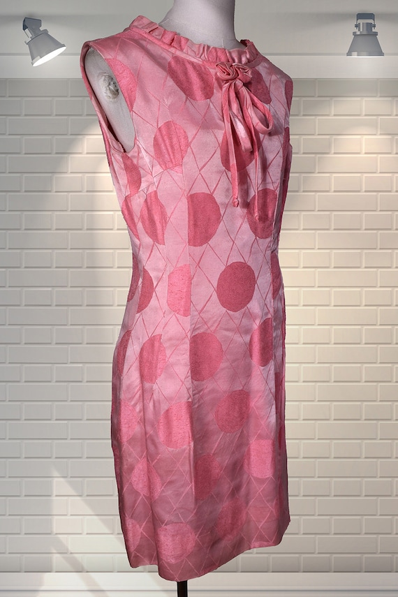 Vintage 1960s Raw Silk Op Art Pattern Shift Dress… - image 2