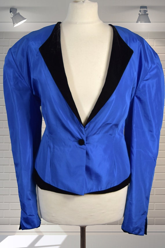 IMMACULATE Original Vintage Silk Blend Electric Bl