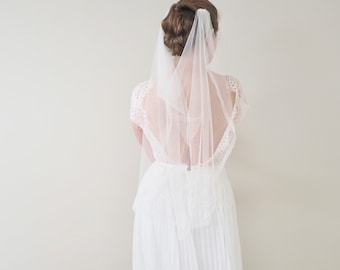 Soft draping wedding veil.  Ivory draped wedding veil with a lace edge, perfect for a boho wedding.