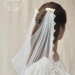 TT blossom drape veil Hilda lace, Flower drape veil, drape wedding veil, floral drape veil, short drape veil, draping veil, boho drape veil,