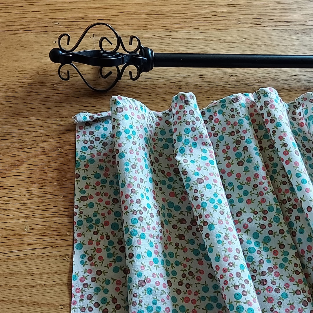Sprigged Vintage Sprigged Calico Fabric: 1970s Poppy Field Print, 2.5 Yards - Etsy