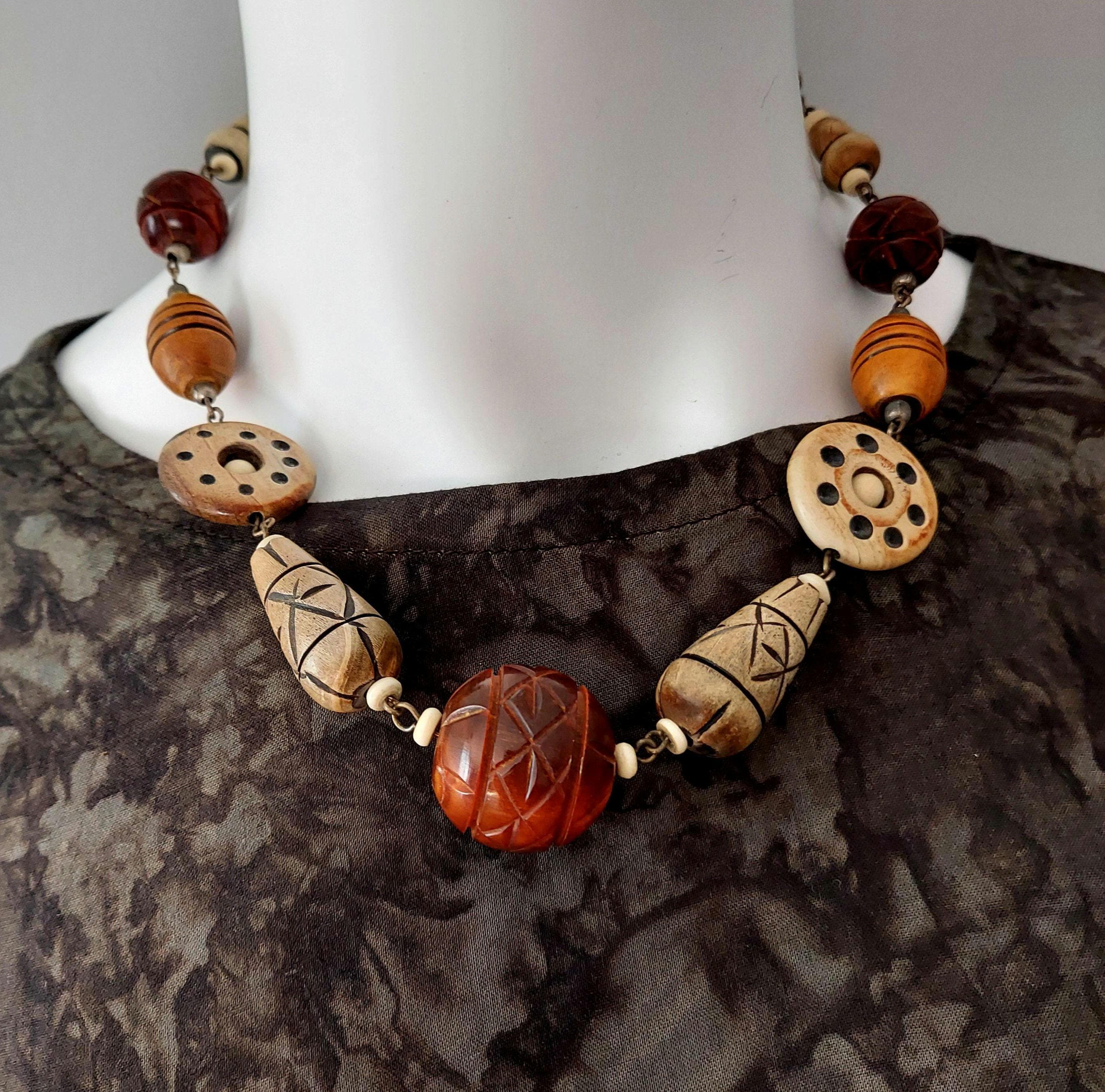 ネックレス・ペンダント Vintage PHANOUK Wooden Beaded Necklace Vintage Carved Wood Bead Necklace: 90s Bohemian Statement Jewelry