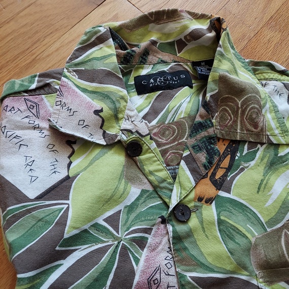 Tiki Shirt, Coconut Buttons | Size M/L Chest 42 I… - image 4