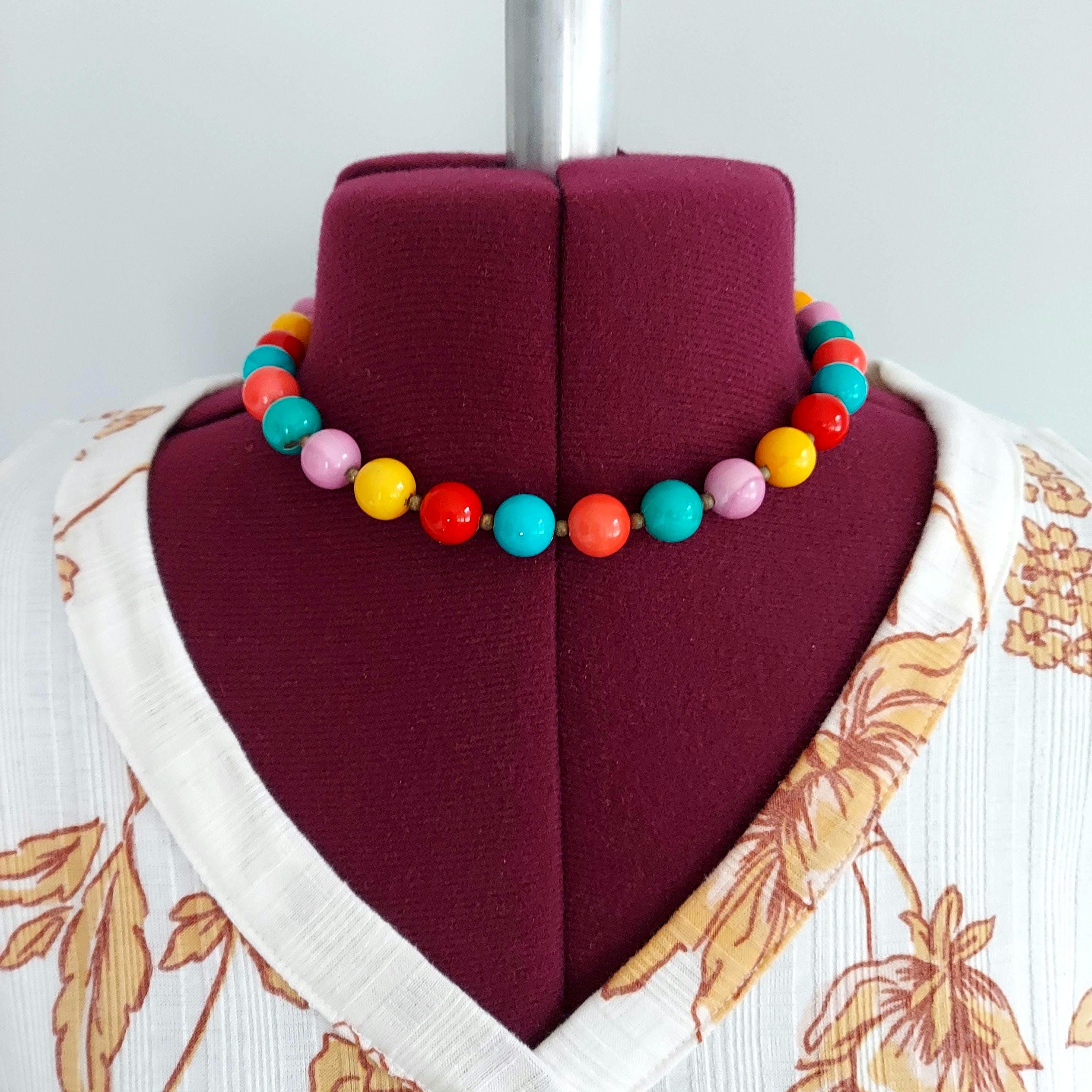 Collier Perles En Résine Style Années 70 - Occasion - Bon état Général