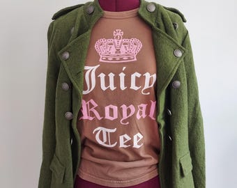 Vintage Juicy Couture T-Shirt: Y2K Latte Tan with Pink Crown (Size S/M)