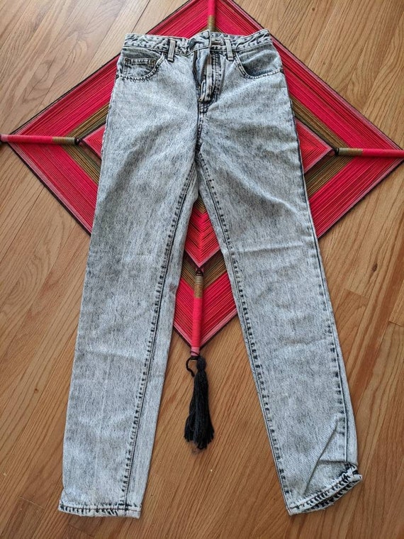 Frosted jeans 80s 2025