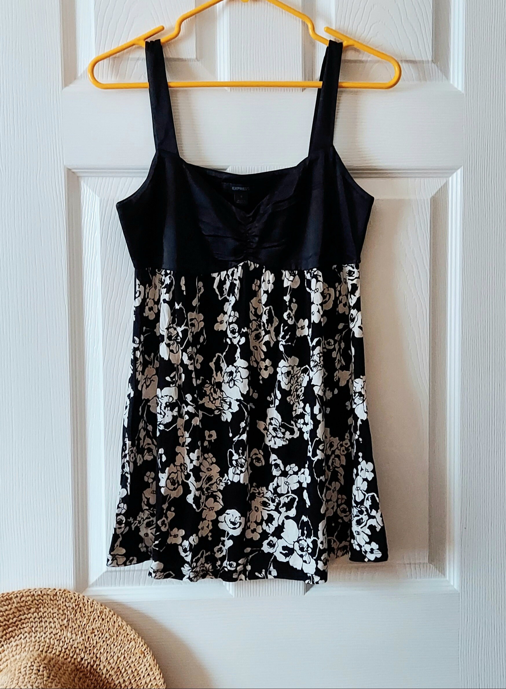 Summer Play Top, Soft Floral Knit | Black/white Monochrome